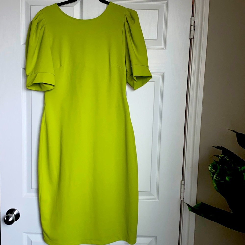 🎊🎊(2 for$32)🎊🎊 Beautiful NY&C, lime green dress, Size Large